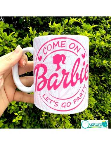 Taza blanca diseño de Barbie