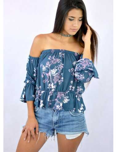 Blusa hombros descubiertos manga campana 3/4 con estampado flores