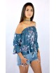 Blusa hombros descubiertos manga campana 3/4 con estampado flores