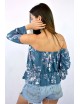 Blusa hombros descubiertos manga campana 3/4 con estampado flores