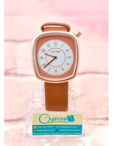 Reloj Elegante con Carátula Cuadrada