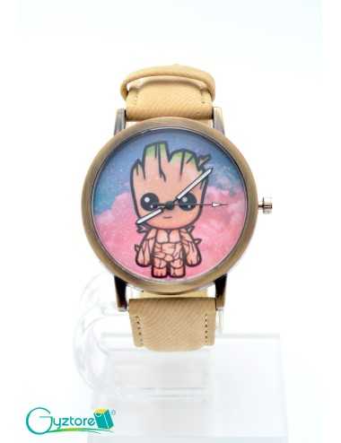 Reloj diseño de Groot con faja beige