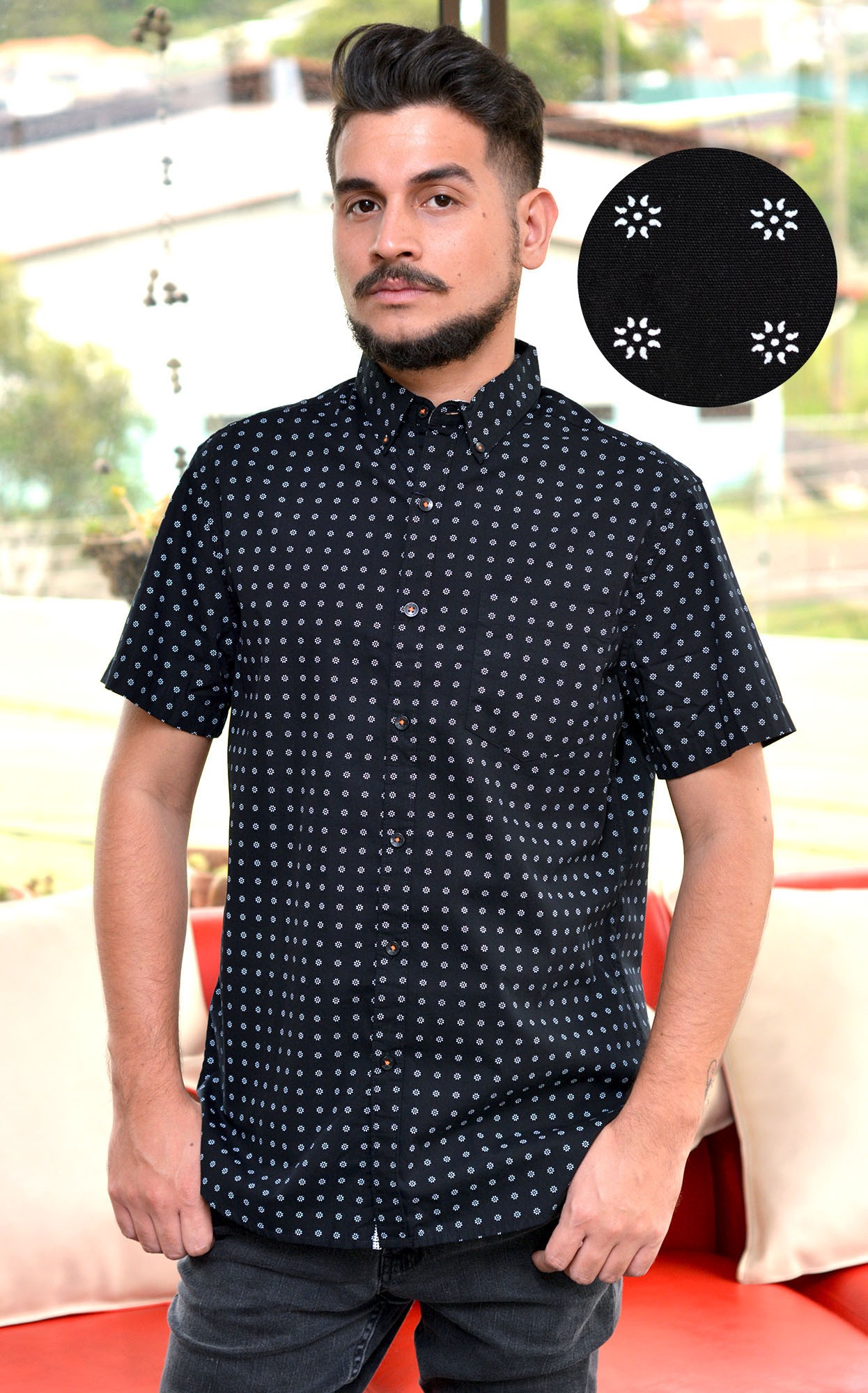 Camisa corta negra con estampado blanco