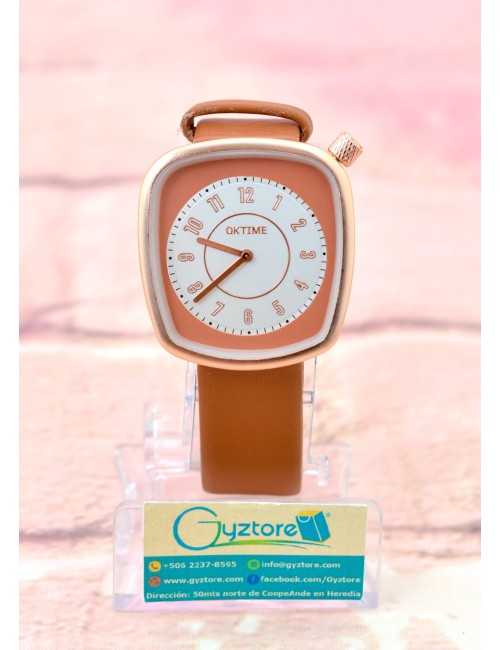Reloj Elegante con Carátula Cuadrada