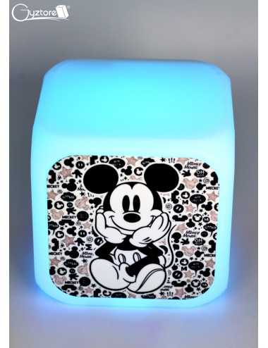 Relojes digitales “Mickey Mouse” con LED multicolor